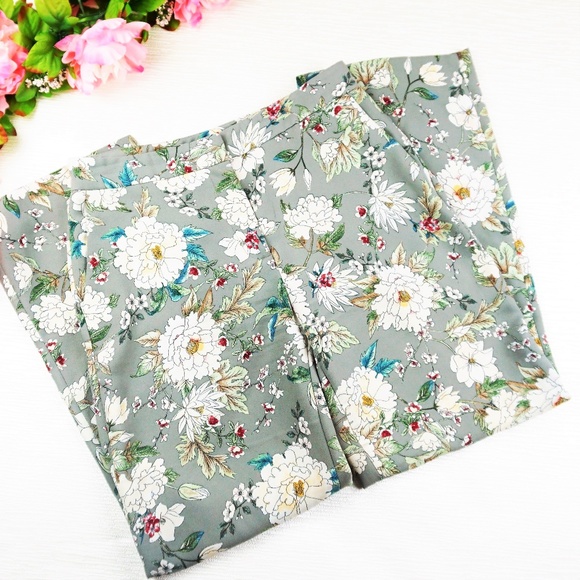 Zara Pants - ZARA | Floral Print Pants Size Small